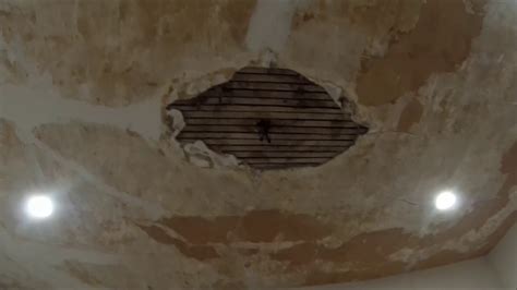 installing electrical box in plaster ceiling|installing ceiling fans in plaster.